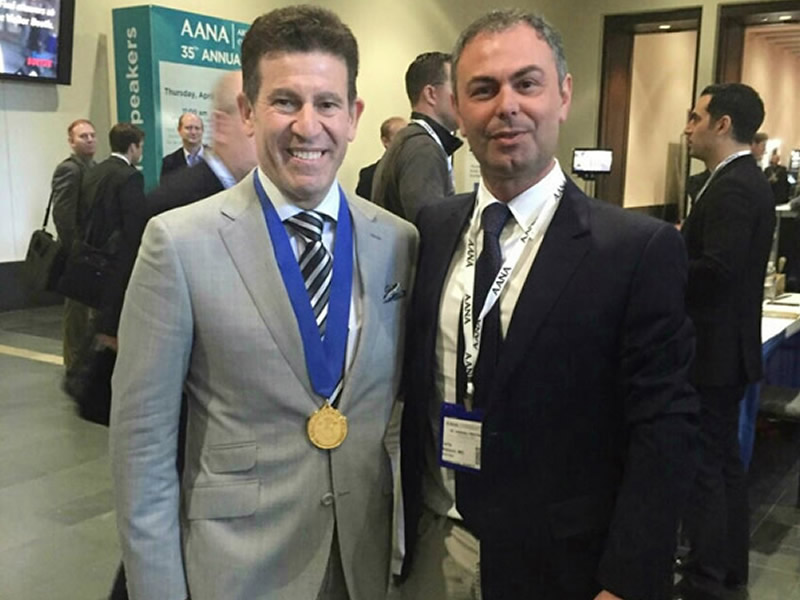 Dr. Jeffry Abrams, Past President della Arthroscopy Association of North America